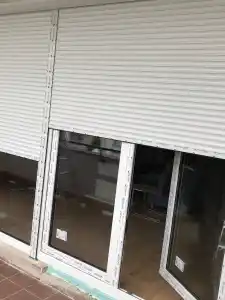 Po rekonstrukci balkonové stěny Praha Hogerova