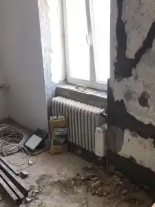 Dodávka a montáž HPL parapetů na konzolích OÚ Bělotín