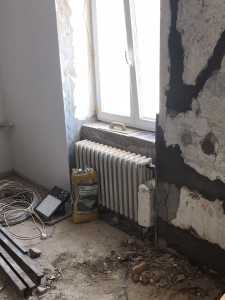 Dodávka a montáž HPL parapetů na konzolích OÚ Bělotín